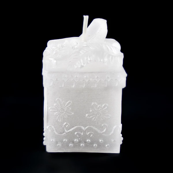 Quinceanera White Keepsake Box Candle - Image 2