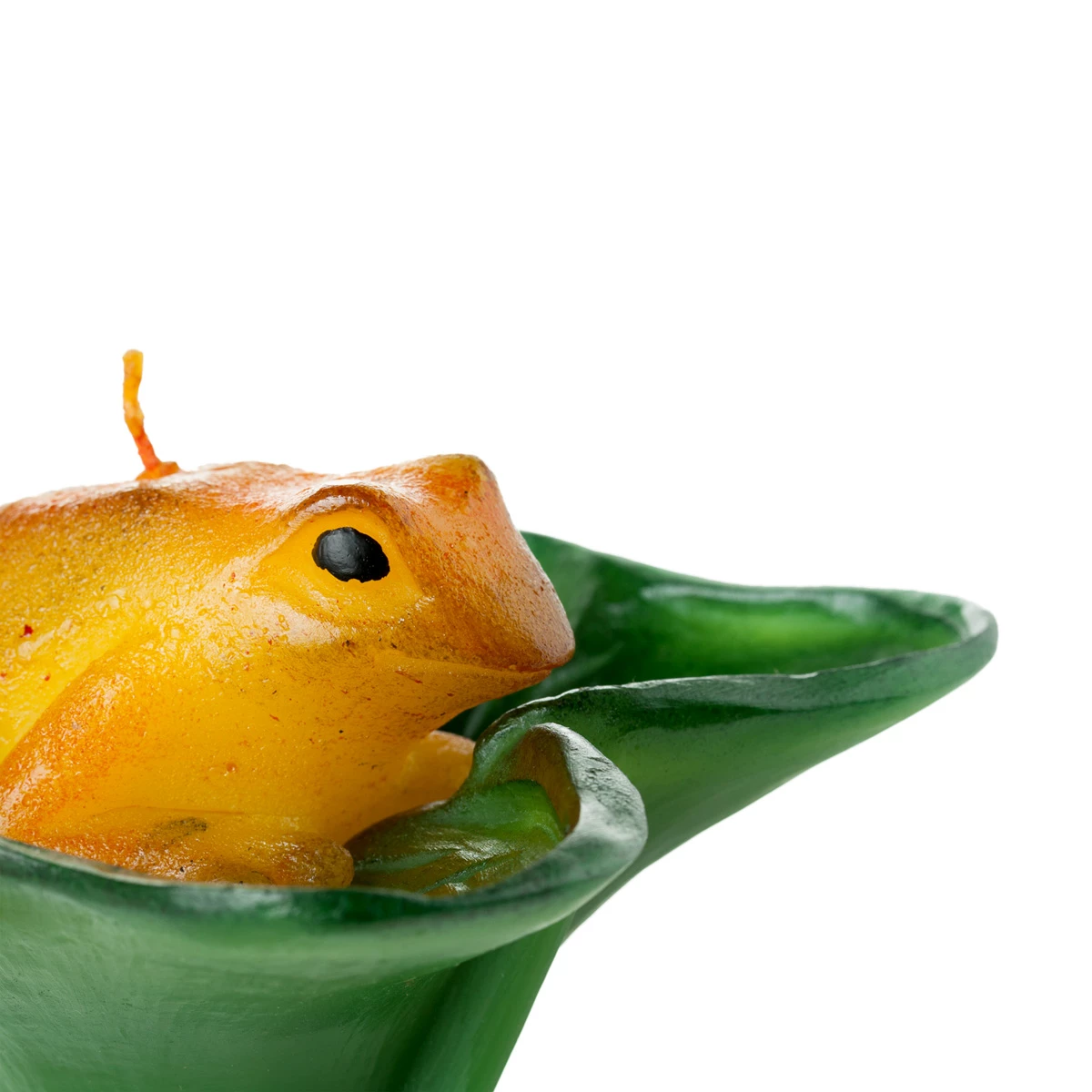 Floating Peeper Frog With Lily Pad Candle- Flower - Image 5