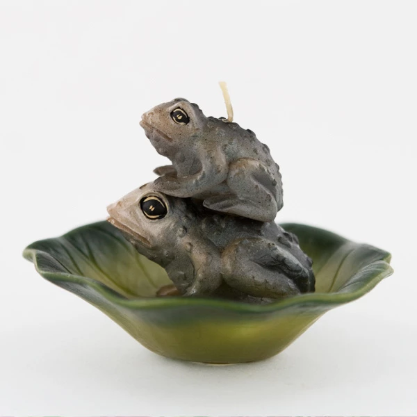 Floating Mini Frog On Lily Pad Flower- Mini Candle Mom And Baby Frog