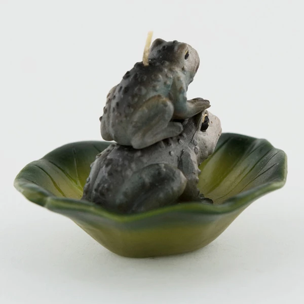 Floating Mini Frog On Lily Pad Flower- Mini Candle Mom And Baby Frog - Image 3